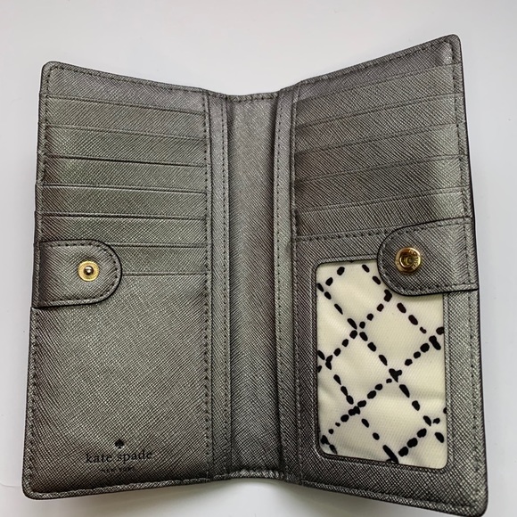 Kate Spade wallet - Picture 3 of 7